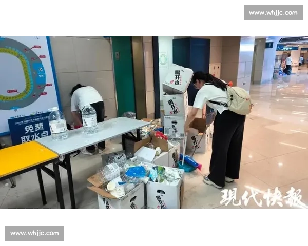 苏超赛场 “人走场净” 成常态 保洁阿姨笑称 “失业” 苏超赛场 “人走场净” 成常态 保洁阿姨笑称 “失业”