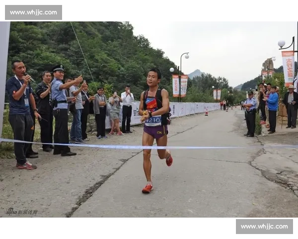 第十一届五岳寨越野挑战赛河北灵寿开赛 千名勇者逐鹿太行