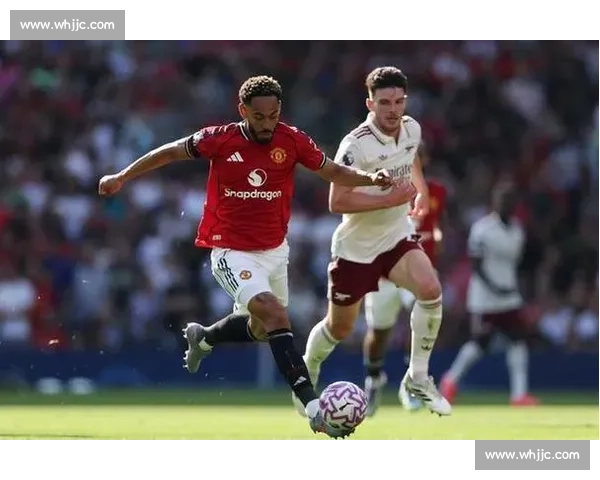 裁判视角直击！奥利塞奔袭半场破曼联，顶级速度震撼全场